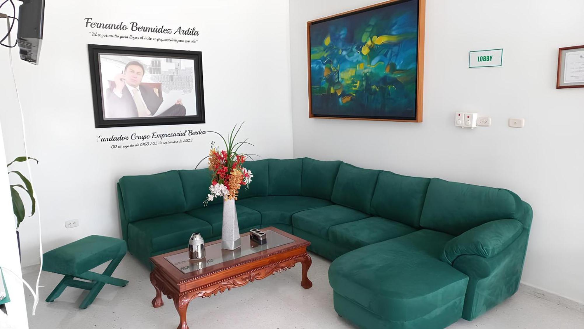 Hotel Berdez نيفا المظهر الخارجي الصورة