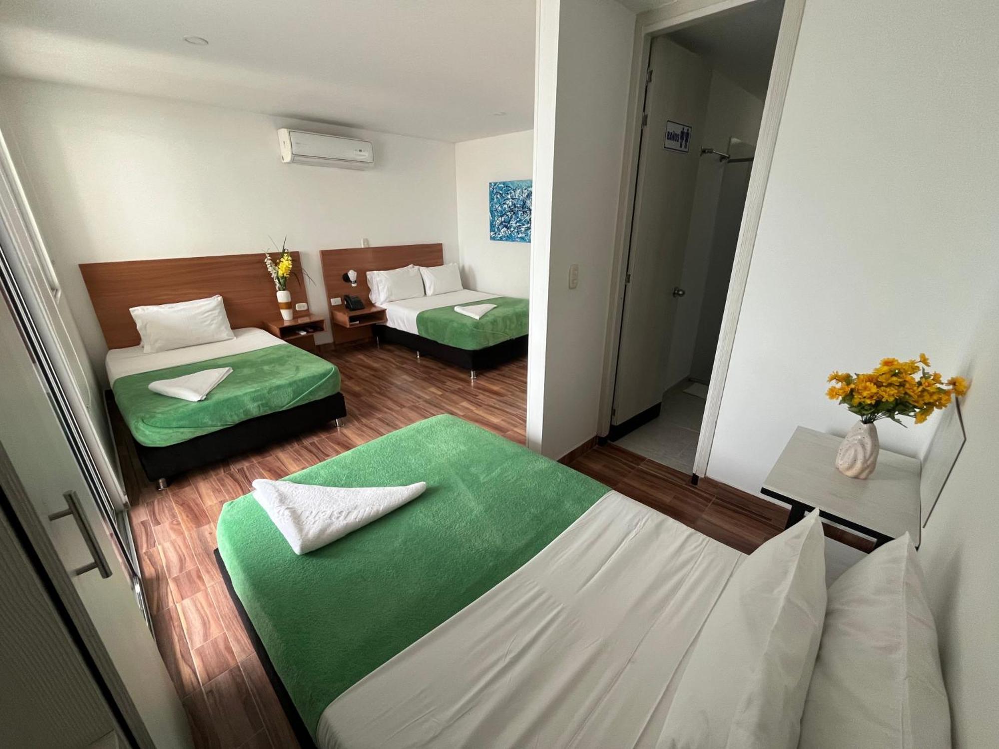 Hotel Berdez نيفا المظهر الخارجي الصورة